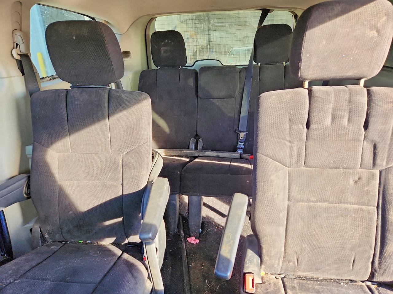 2011 DODGE GRAND CARAVAN MAINSTREET photo 10
