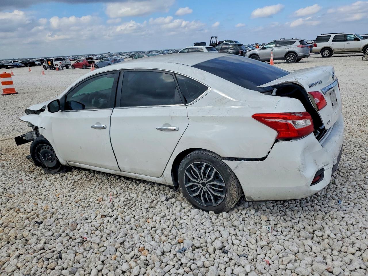 2017 NISSAN SENTRA S photo 2