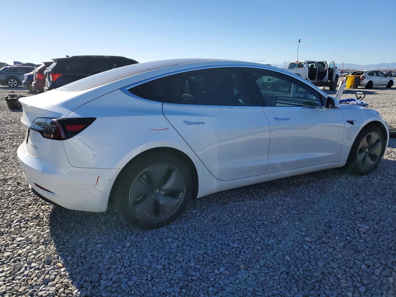 2019 TESLA MODEL 3 photo 5
