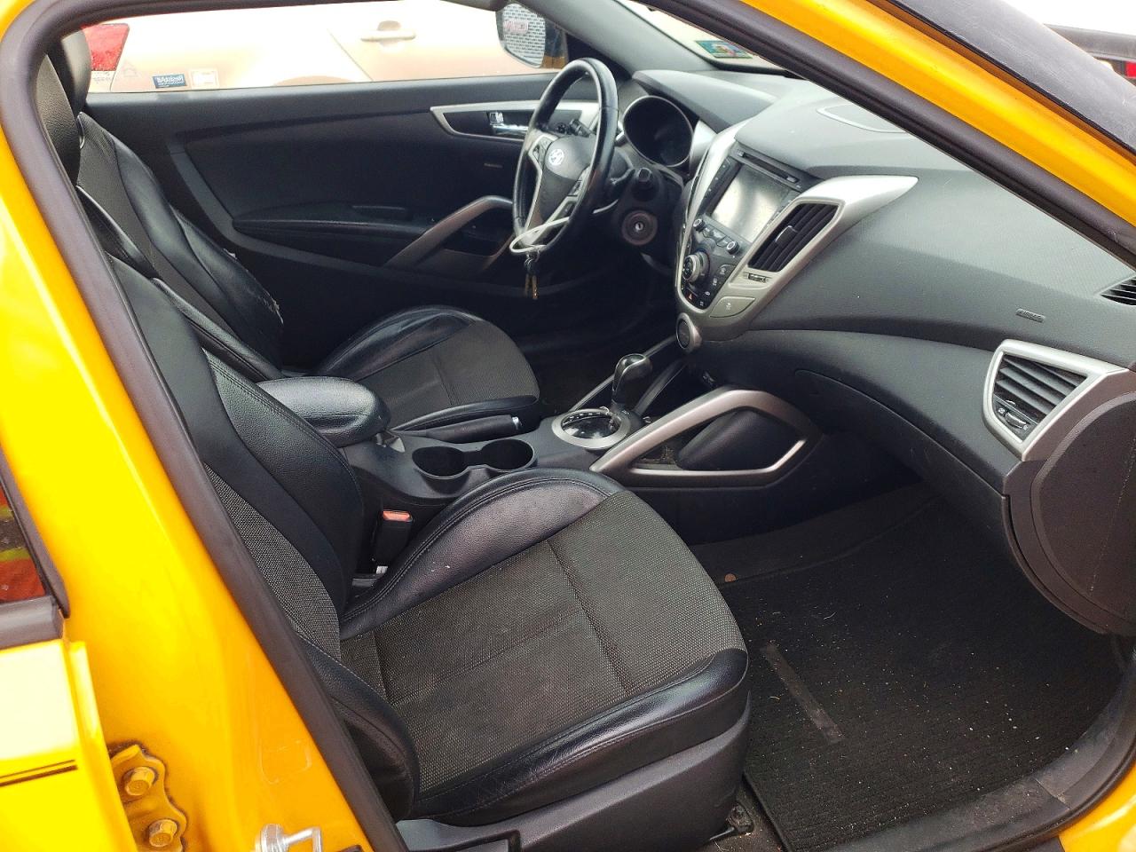 2013 HYUNDAI VELOSTER photo 15