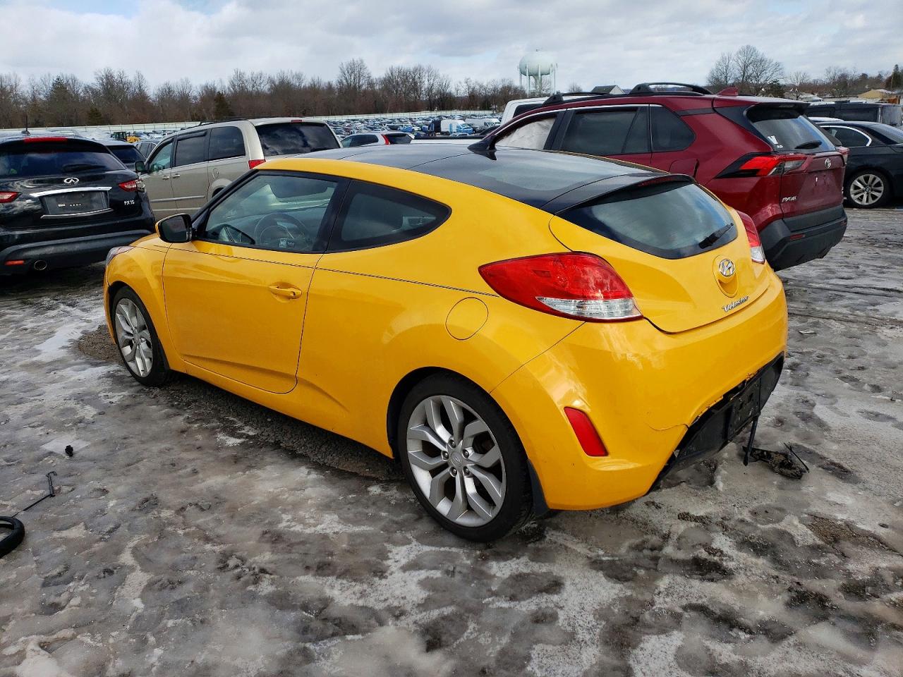 2013 HYUNDAI VELOSTER photo 3