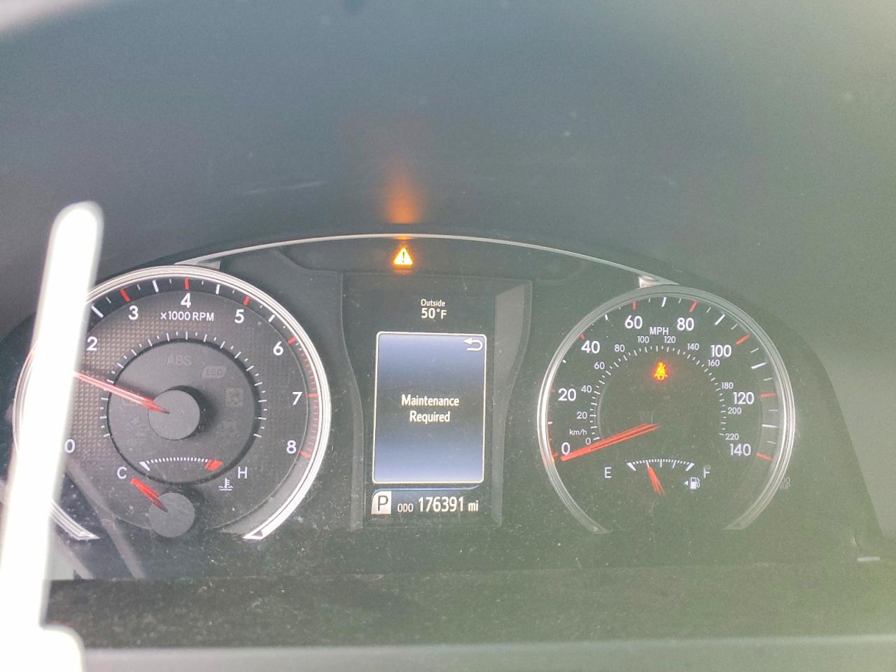 2015 TOYOTA CAMRY LE photo 9
