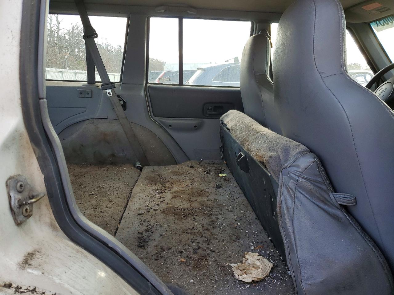 1997 JEEP CHEROKEE SE photo 21