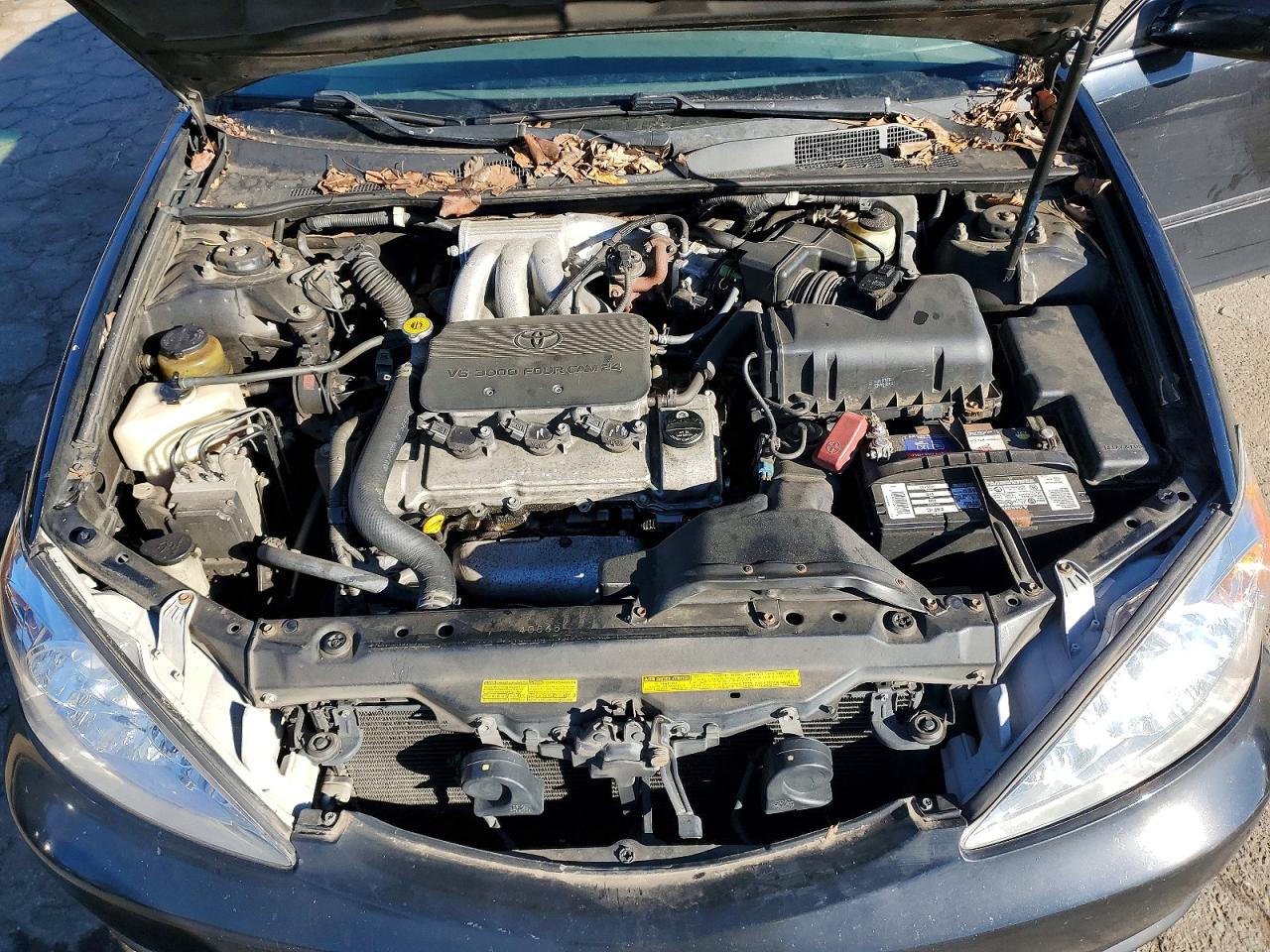 2002 TOYOTA CAMRY photo 11
