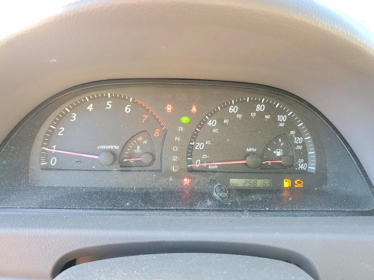 2002 TOYOTA CAMRY photo 9