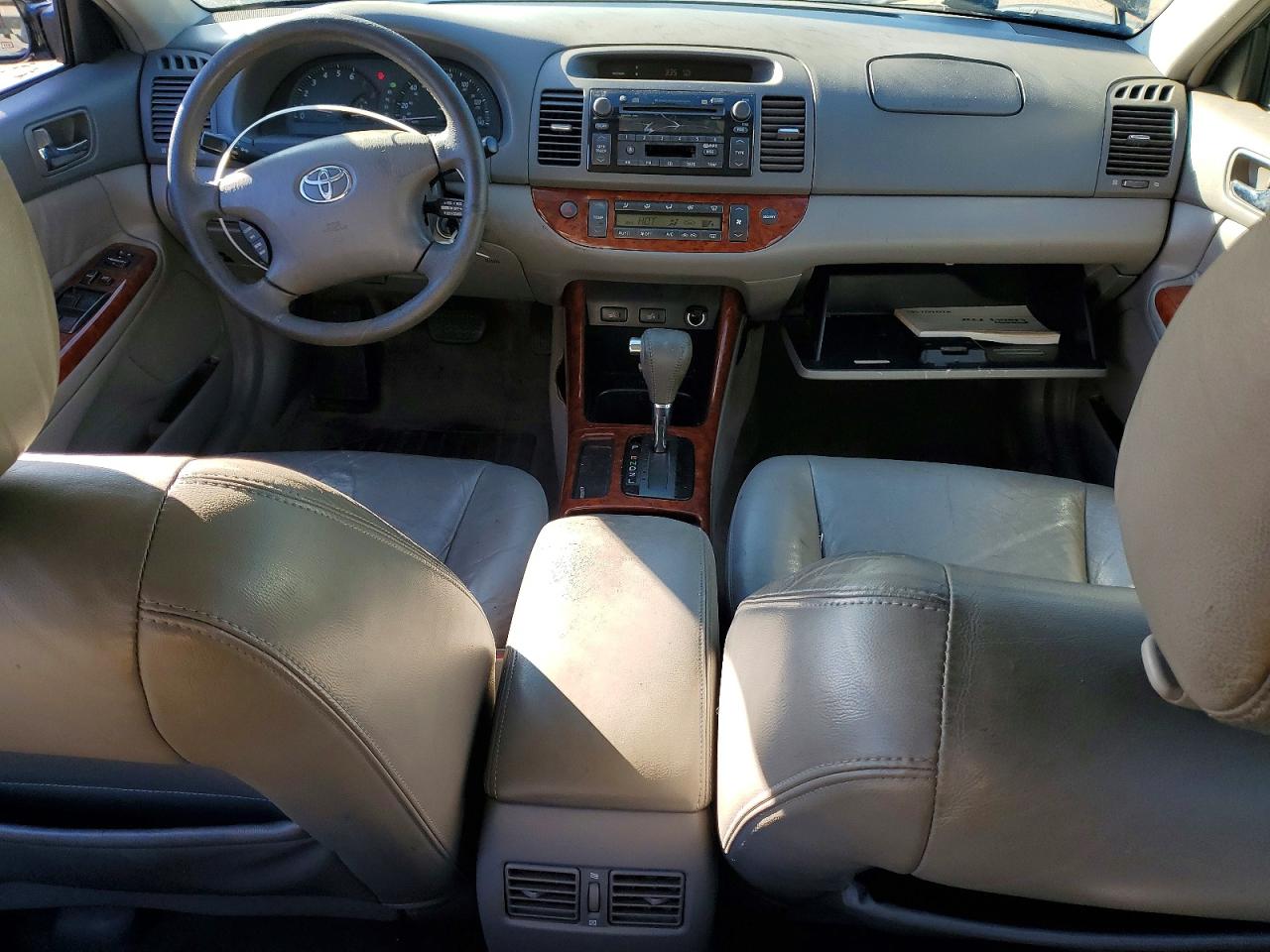 2002 TOYOTA CAMRY photo 8