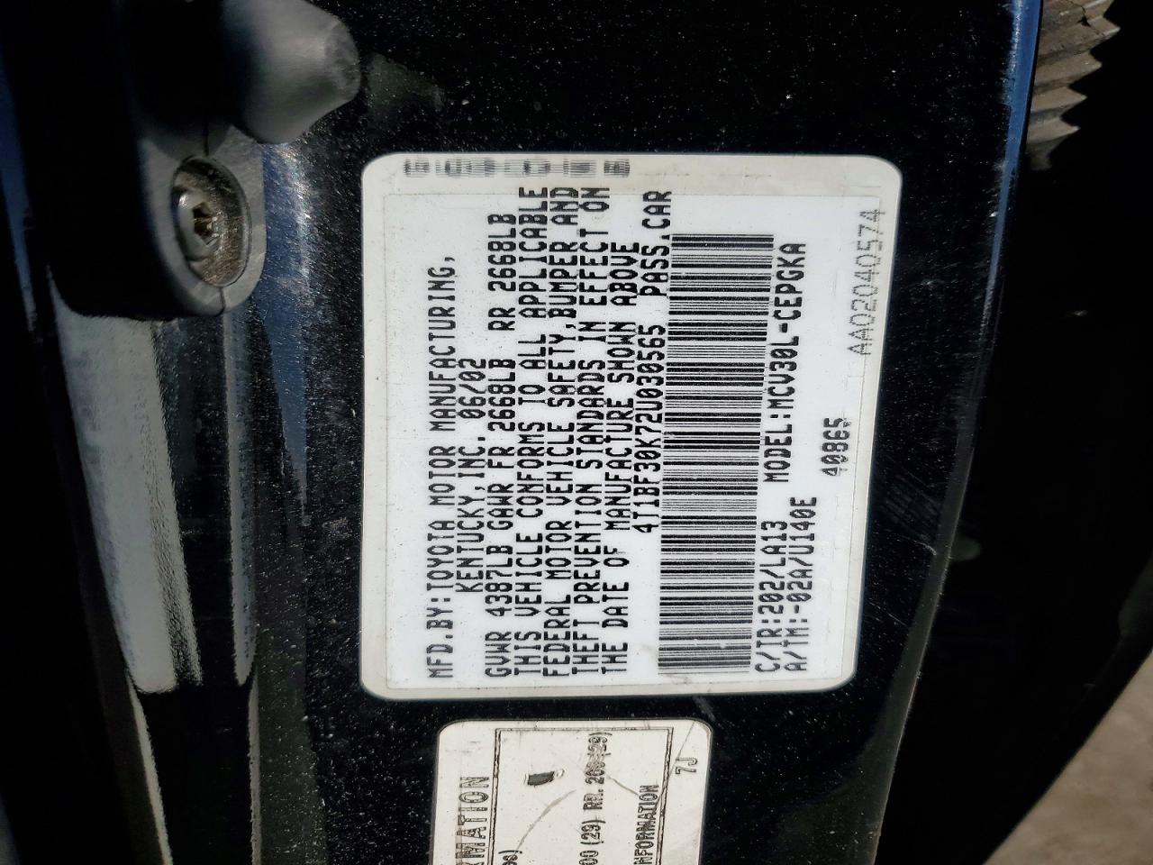 2002 TOYOTA CAMRY photo 12