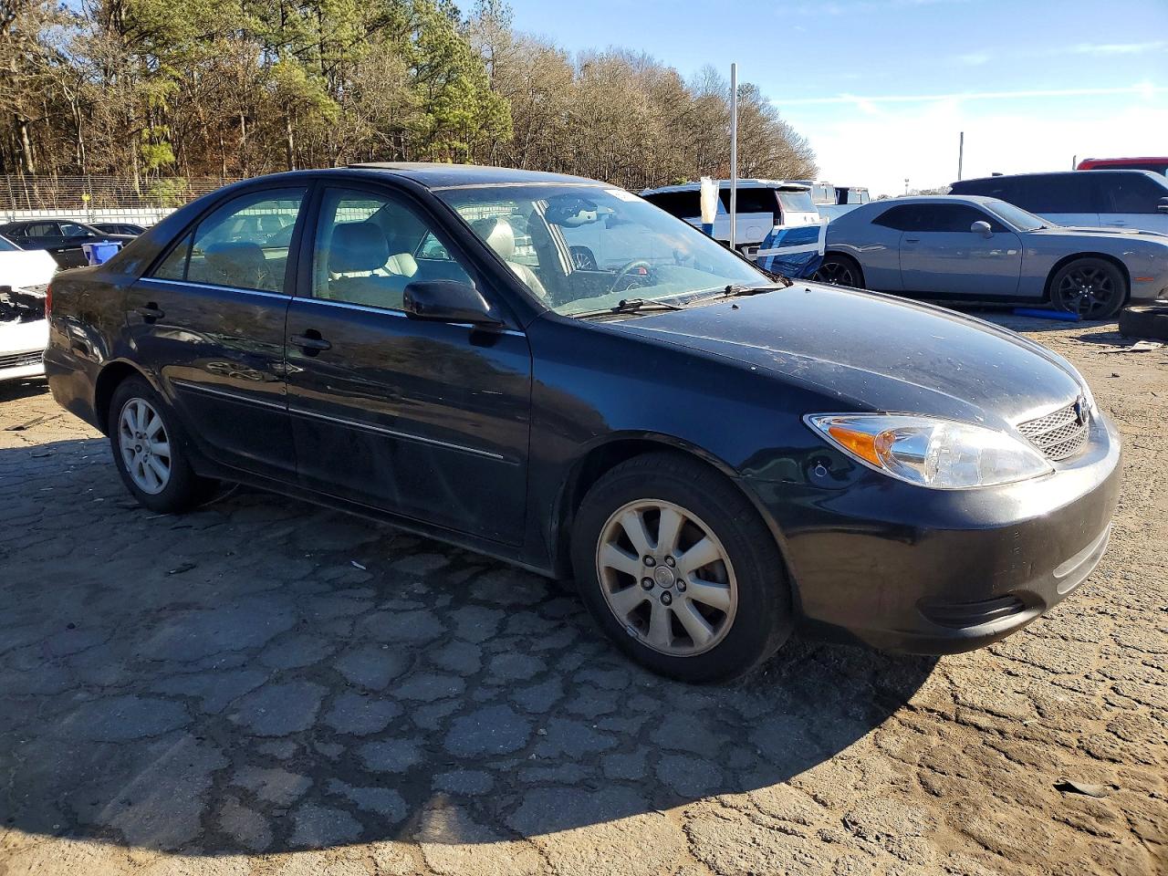 2002 TOYOTA CAMRY photo 4