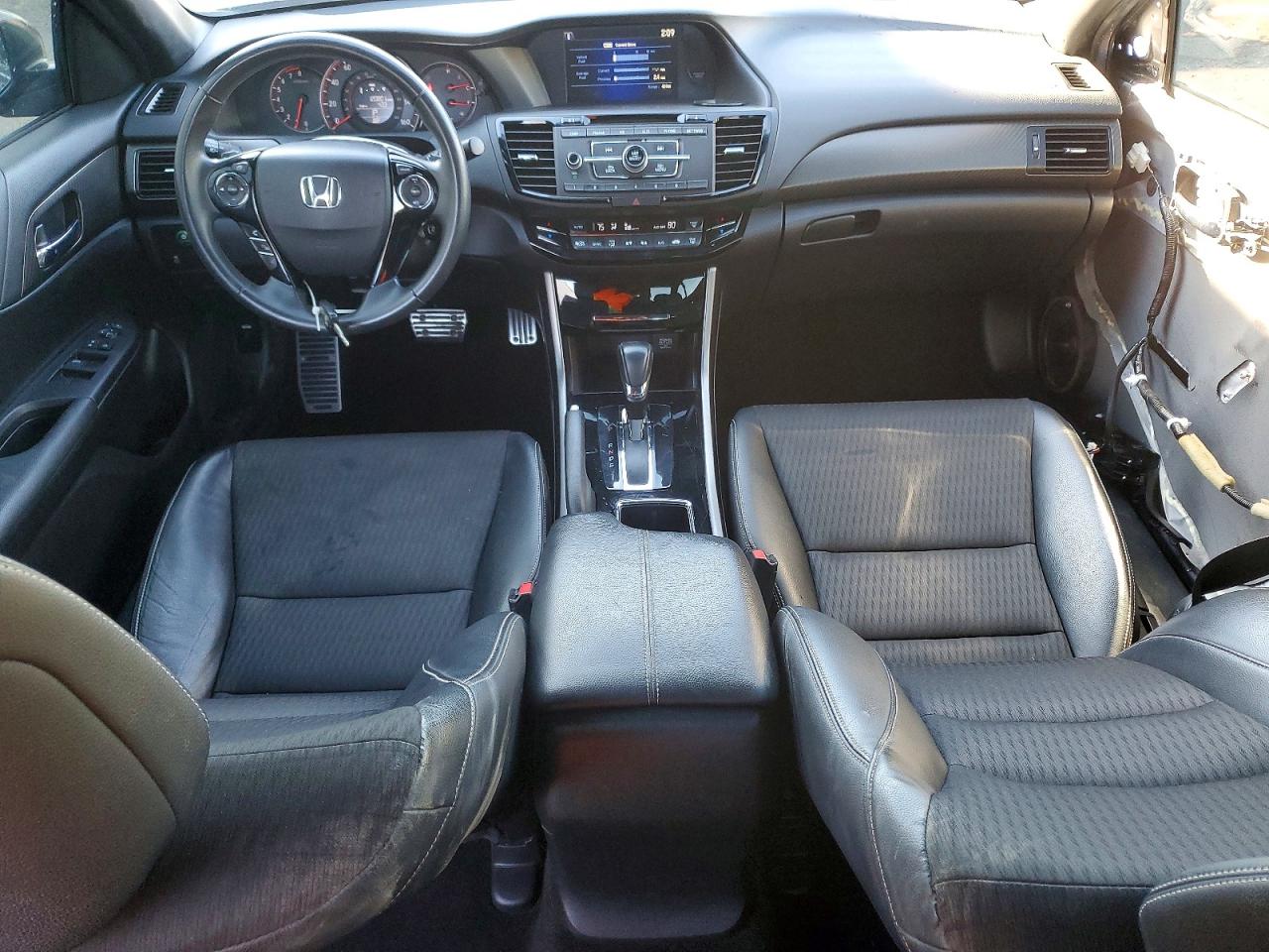 2016 HONDA ACCORD SPORT photo 22