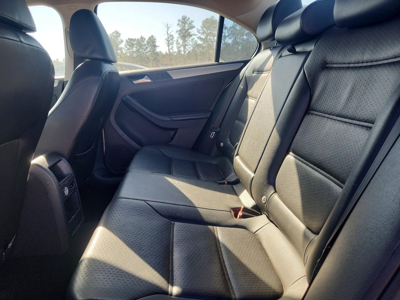 2014 VOLKSWAGEN JETTA SE photo 10