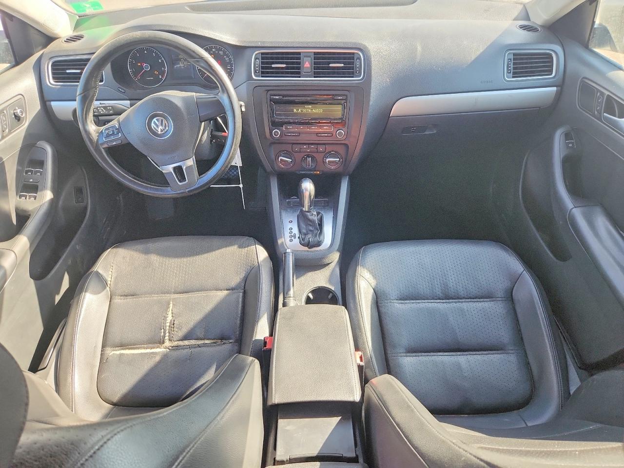 2014 VOLKSWAGEN JETTA SE photo 8