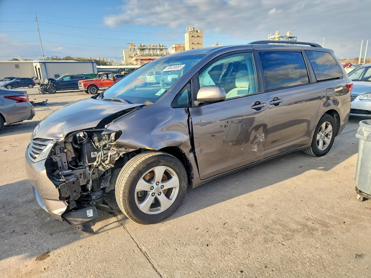 2017 TOYOTA SIENNA