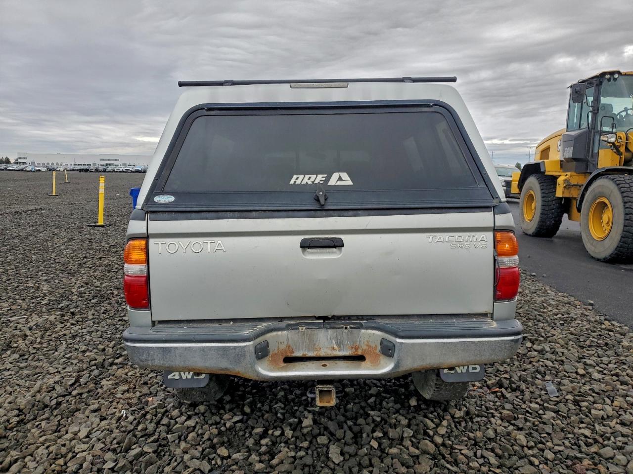 2002 TOYOTA TACOMA XTRACAB photo 16