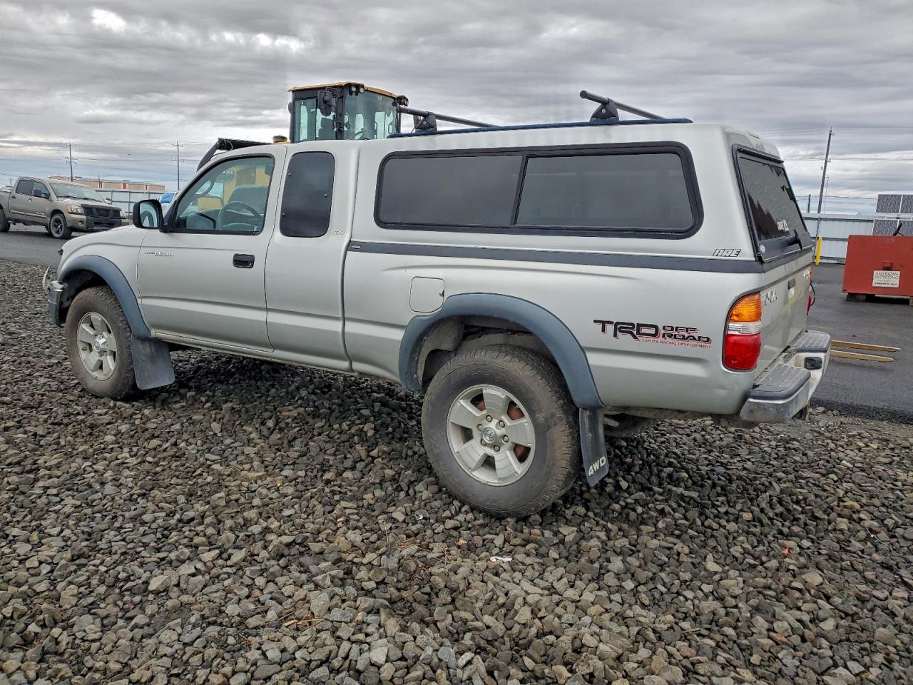 2002 TOYOTA TACOMA XTRACAB photo 4