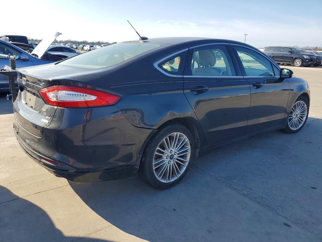 2015 FORD FUSION SE photo 3