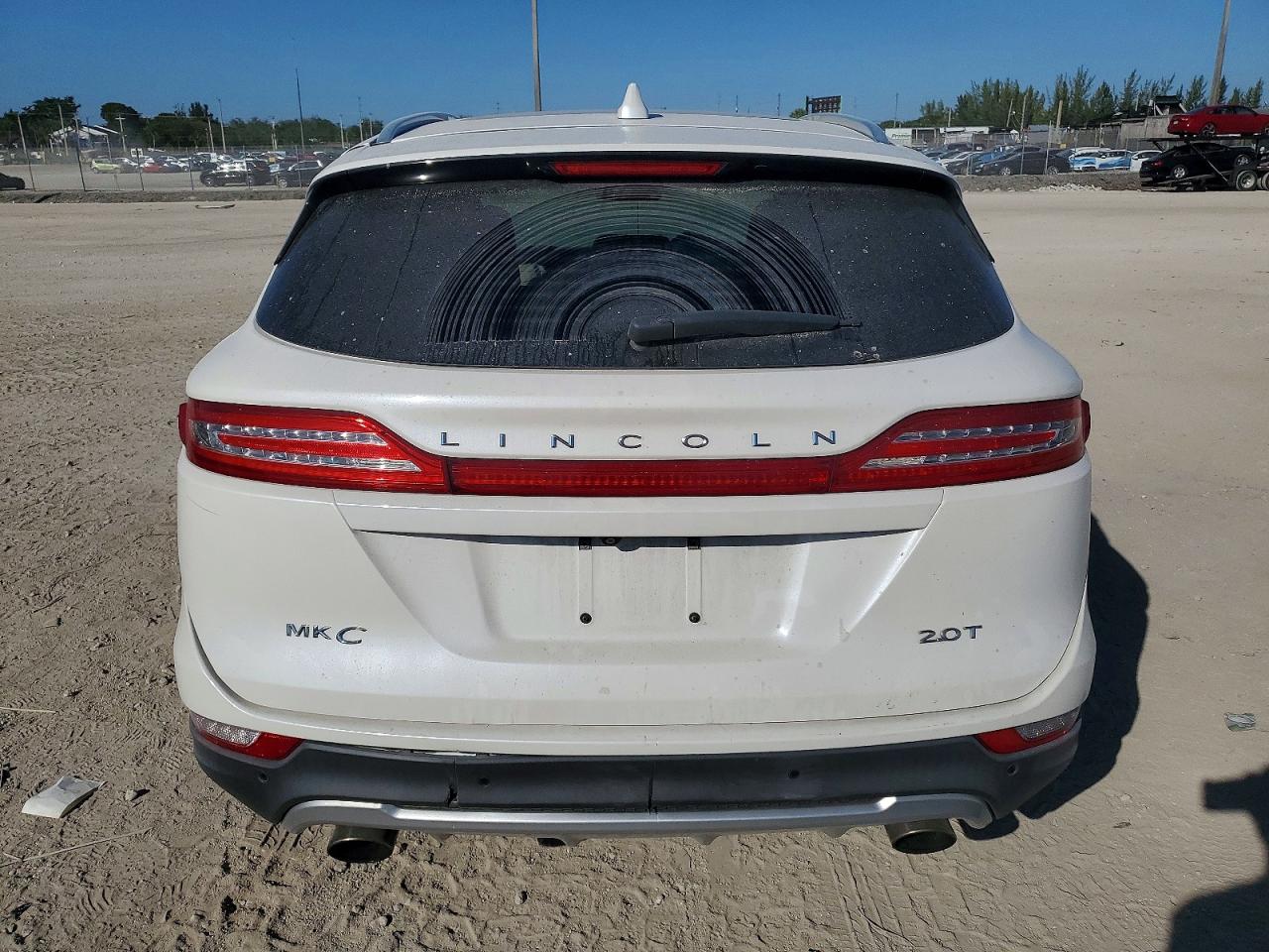 2017 LINCOLN MKC RESERVE photo 6