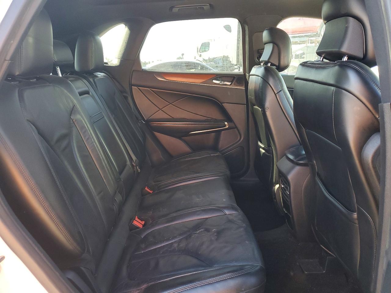 2017 LINCOLN MKC RESERVE photo 11