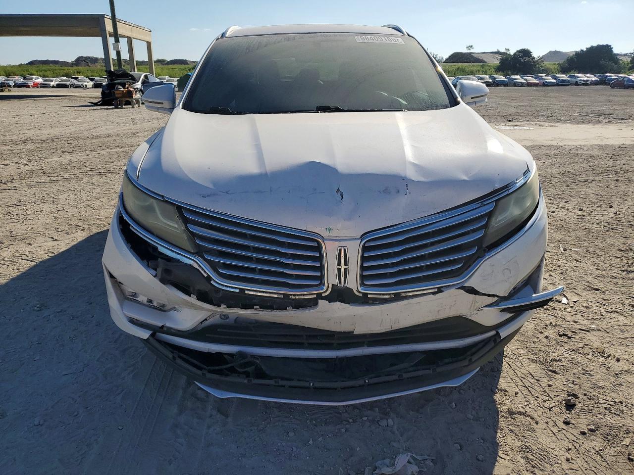 2017 LINCOLN MKC RESERVE photo 5