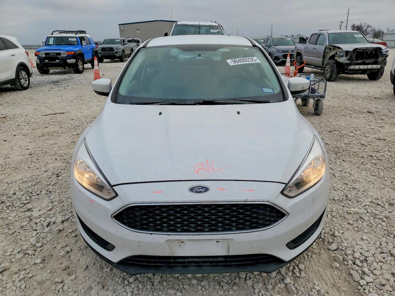 2018 FORD FOCUS SE photo 5