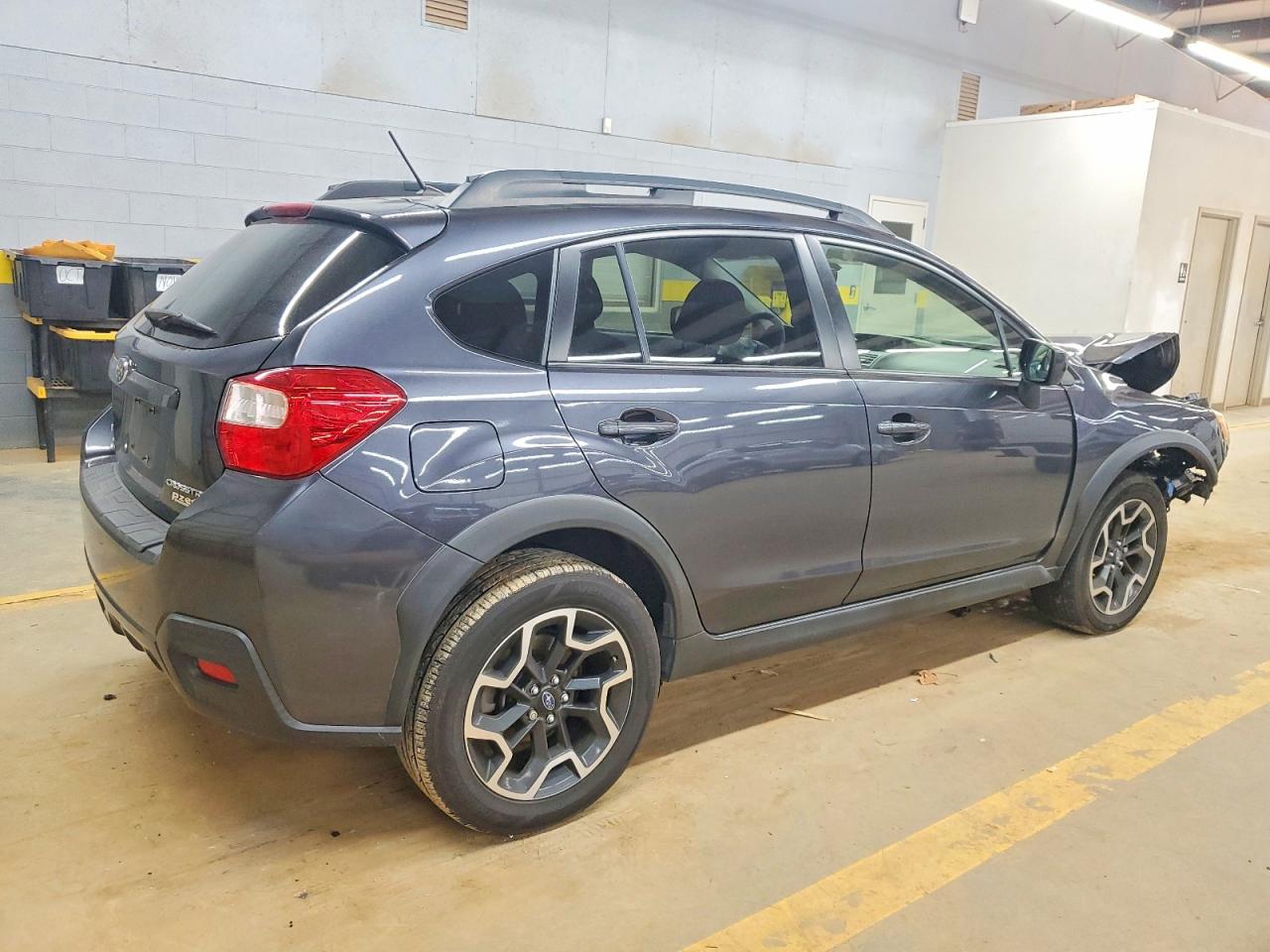 2017 SUBARU CROSSTREK PREMIUM photo 3