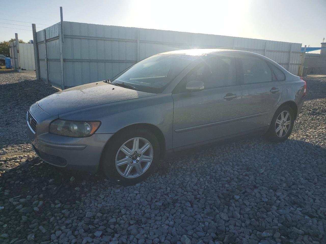 2004 VOLVO S40