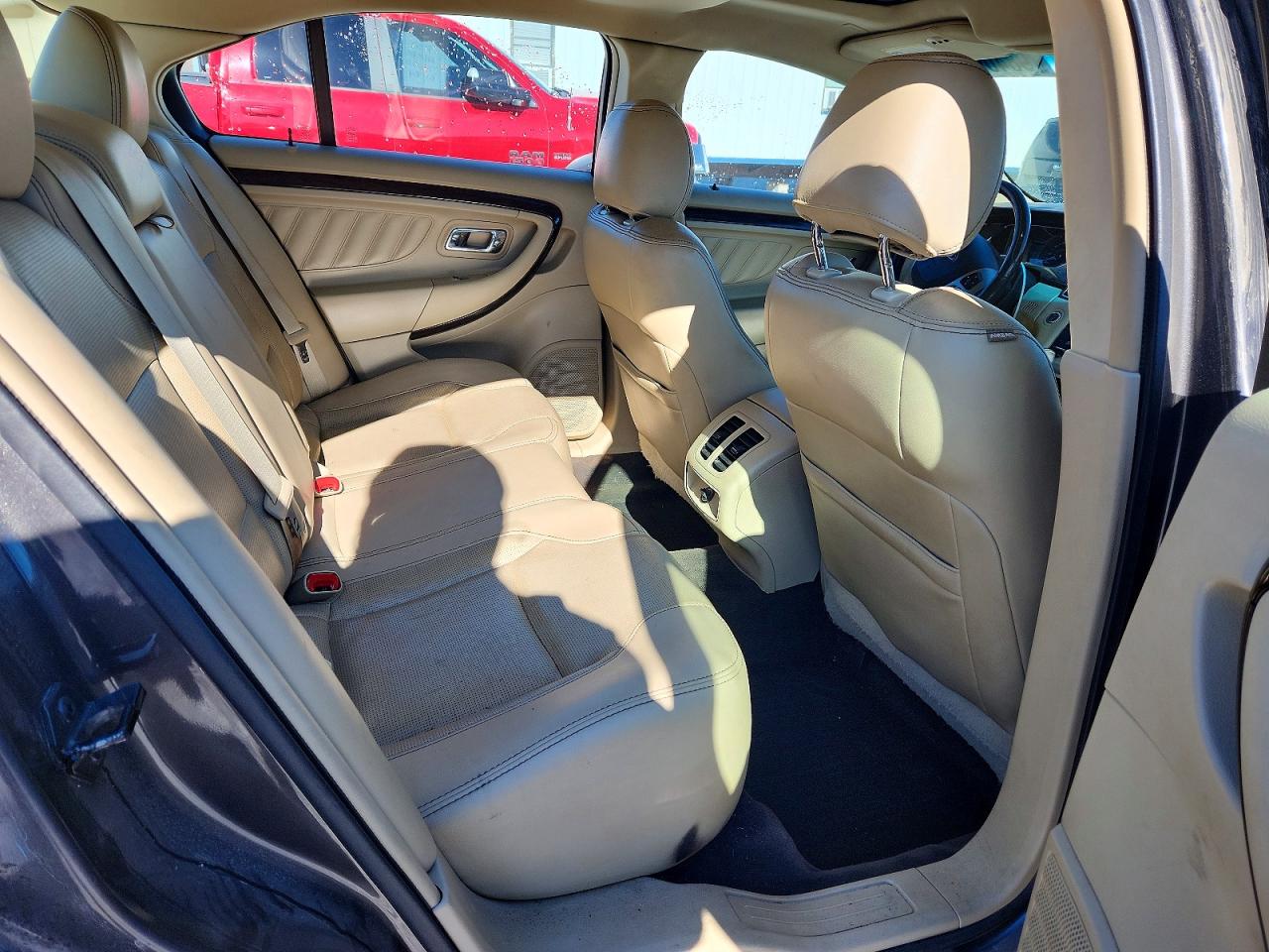 2015 FORD TAURUS LIMITED photo 10