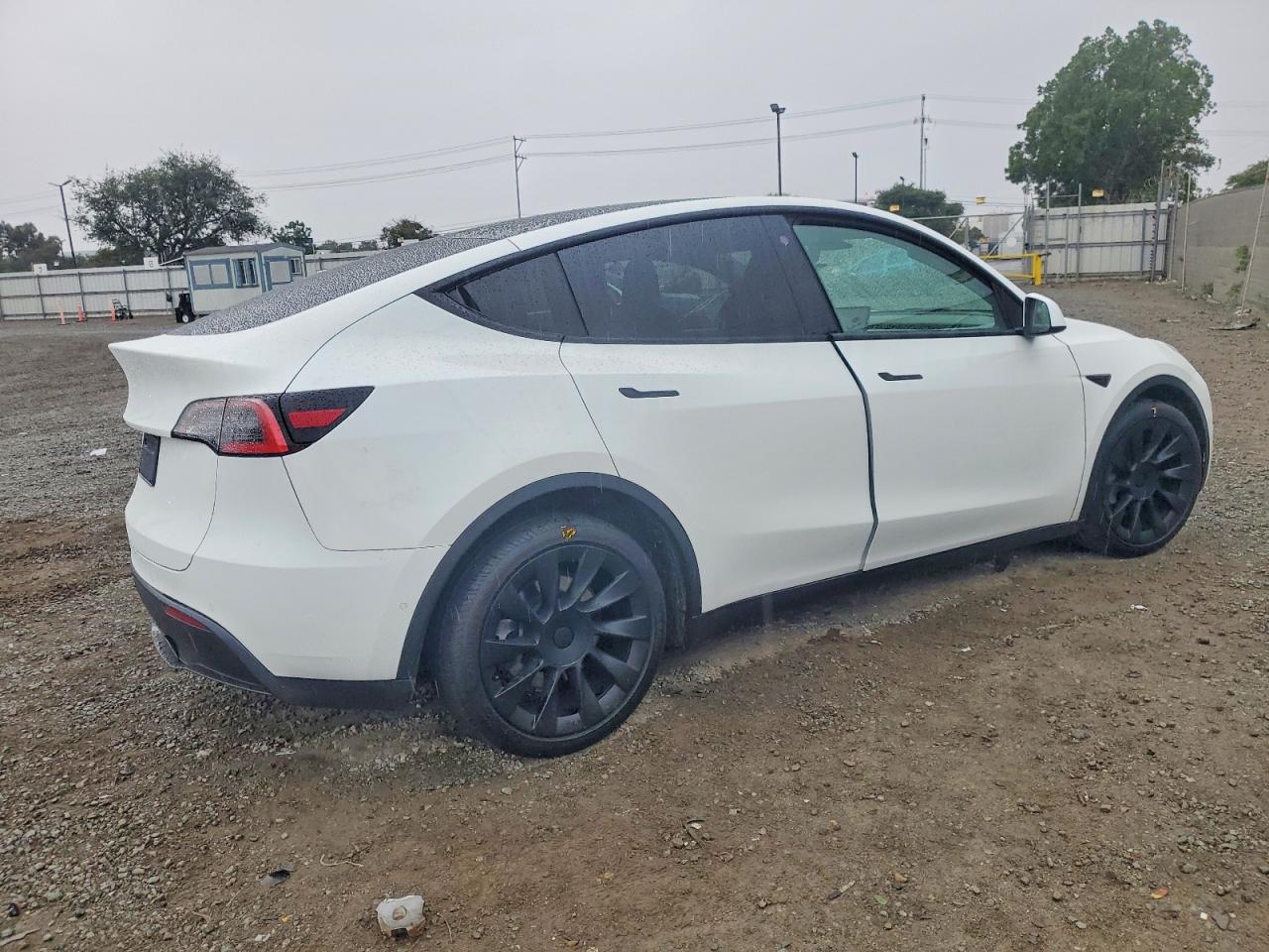 2021 TESLA MODEL Y photo 3