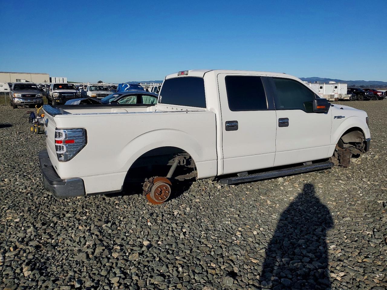 2011 FORD F150 SUPERCREW photo 3