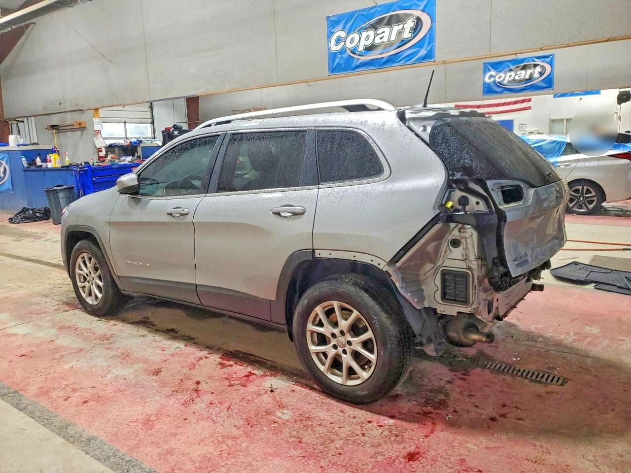 2016 JEEP CHEROKEE LATITUDE photo 2