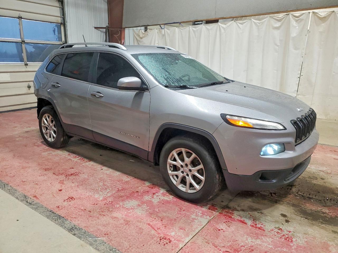 2016 JEEP CHEROKEE LATITUDE photo 4