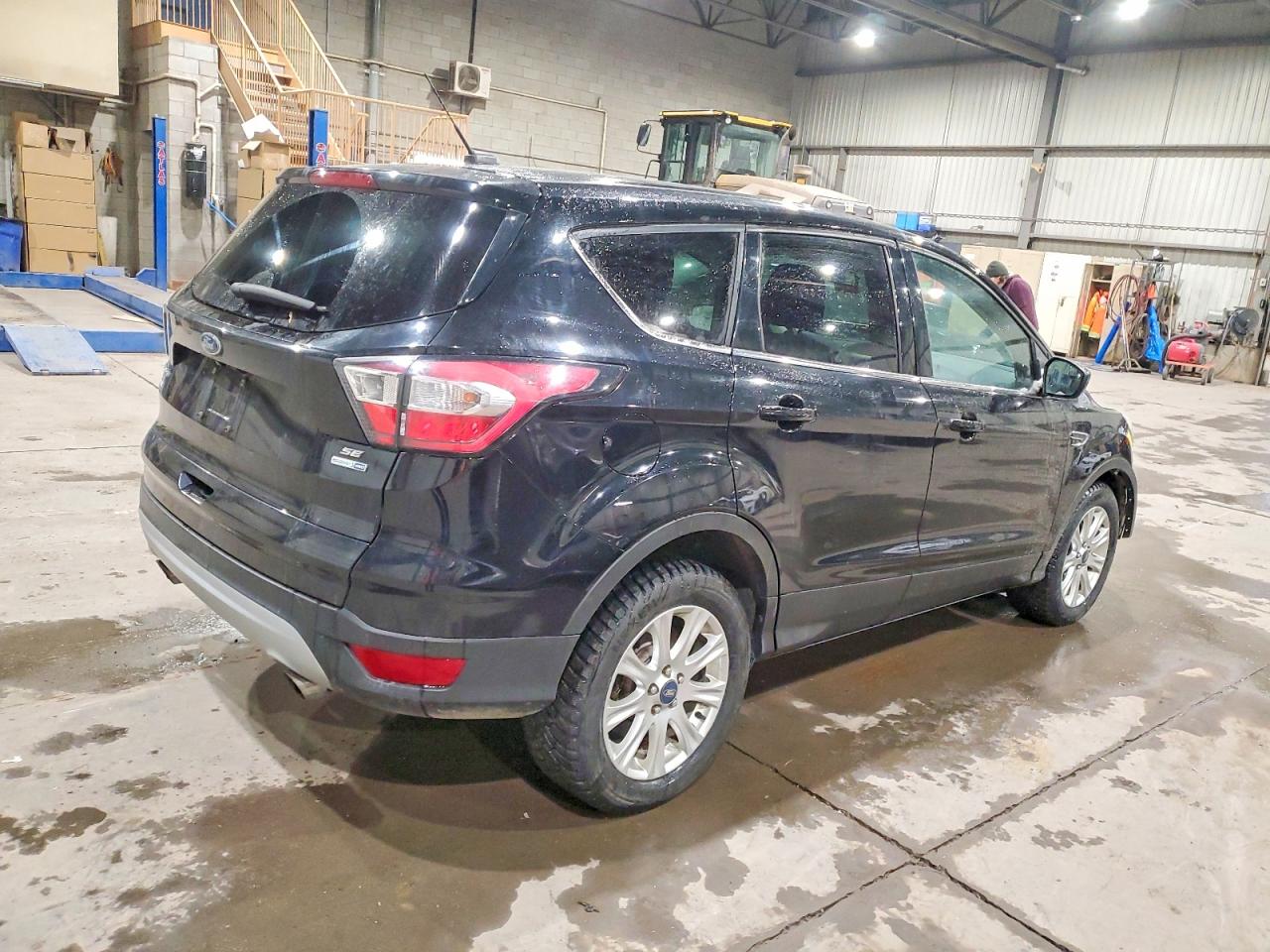 2017 FORD ESCAPE SE photo 3