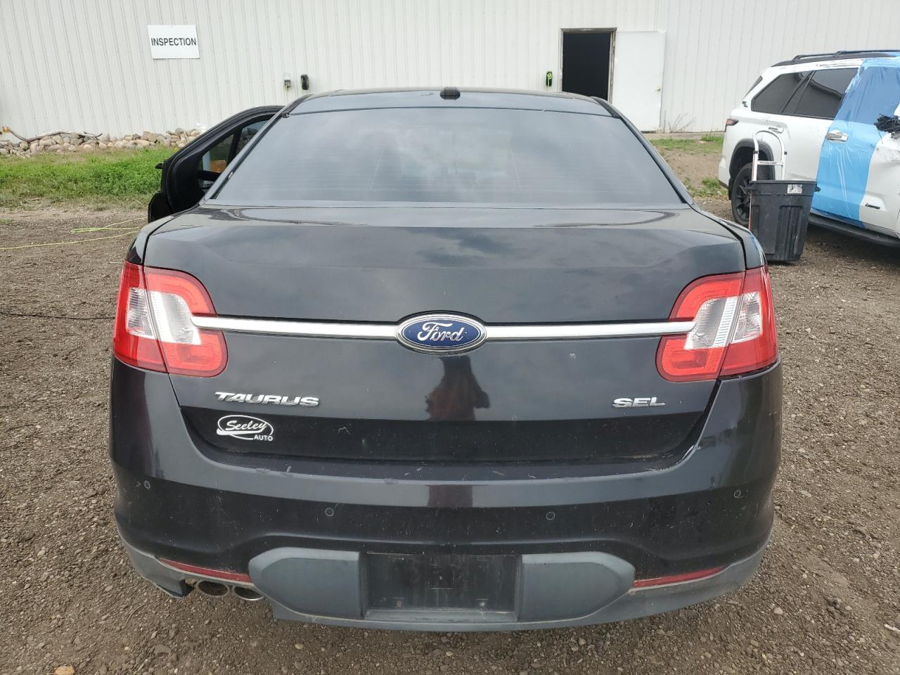 2010 FORD TAURUS SEL photo 11