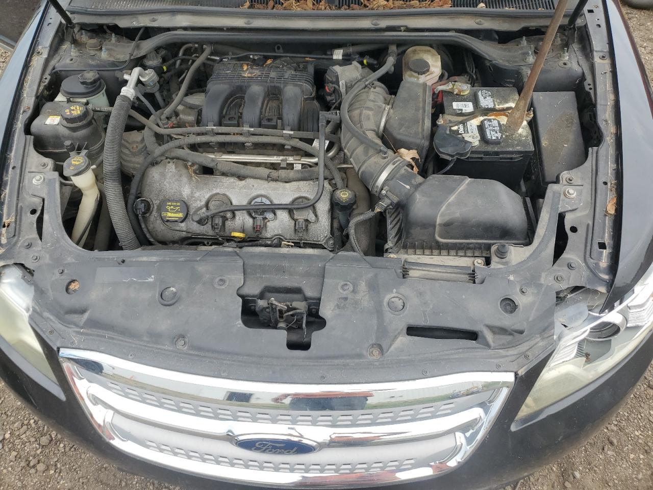2010 FORD TAURUS SEL photo 21