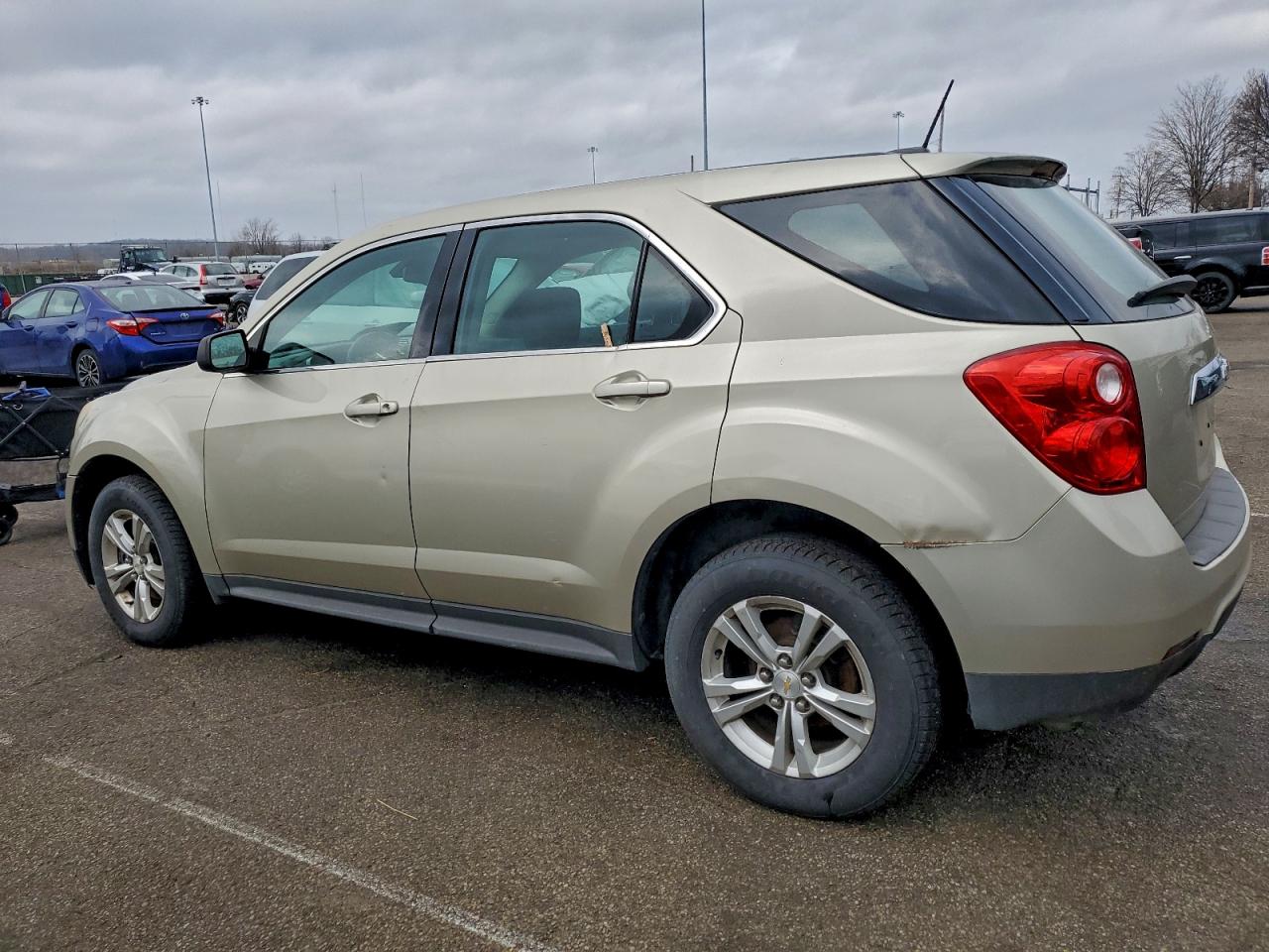 2015 CHEVROLET EQUINOX LS photo 2