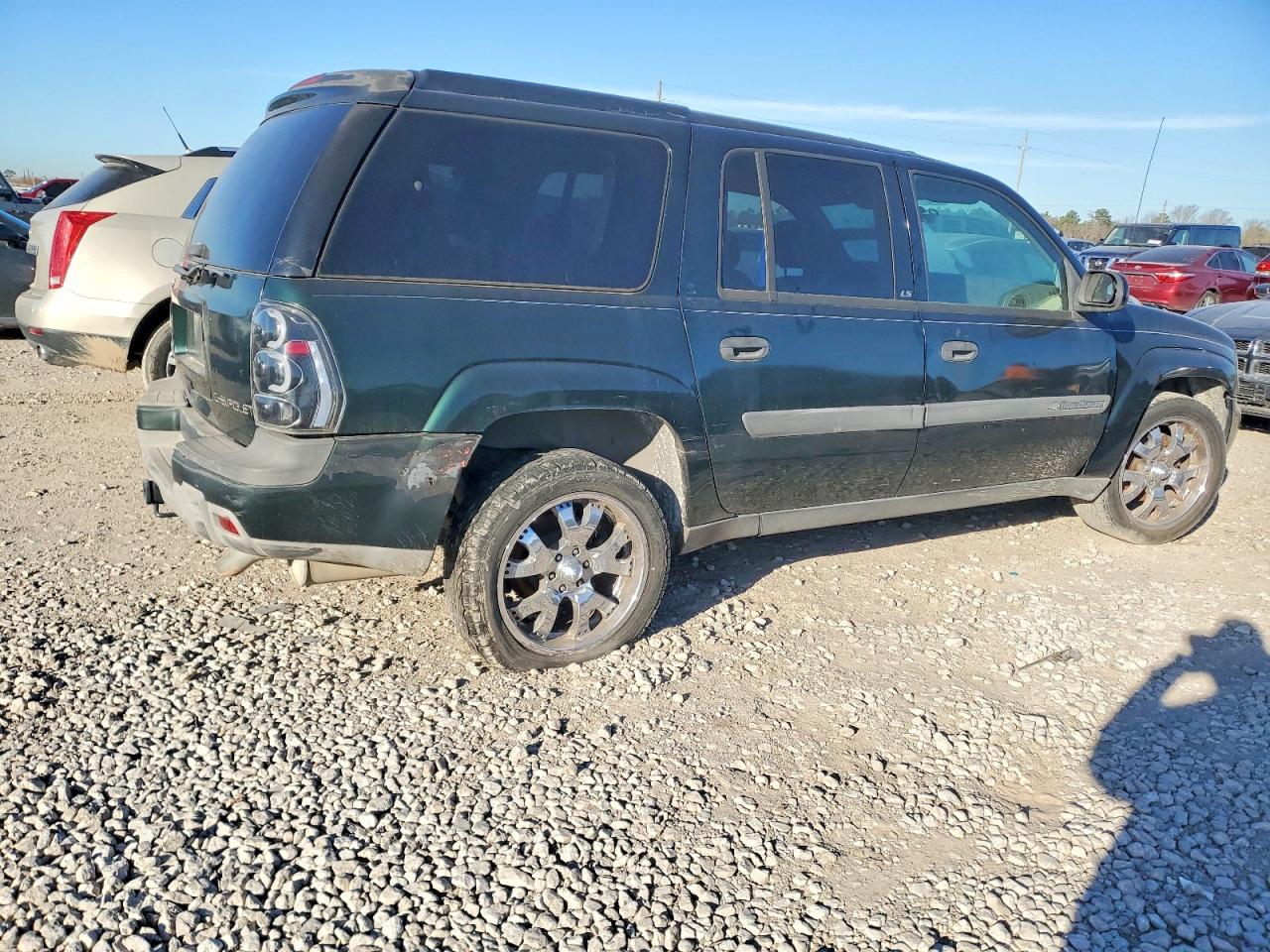 2004 CHEVROLET TRAILBLAZER EXT LS photo 3