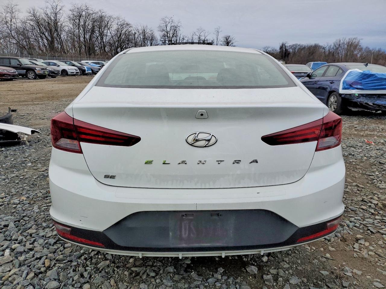 2019 HYUNDAI ELANTRA SE photo 6
