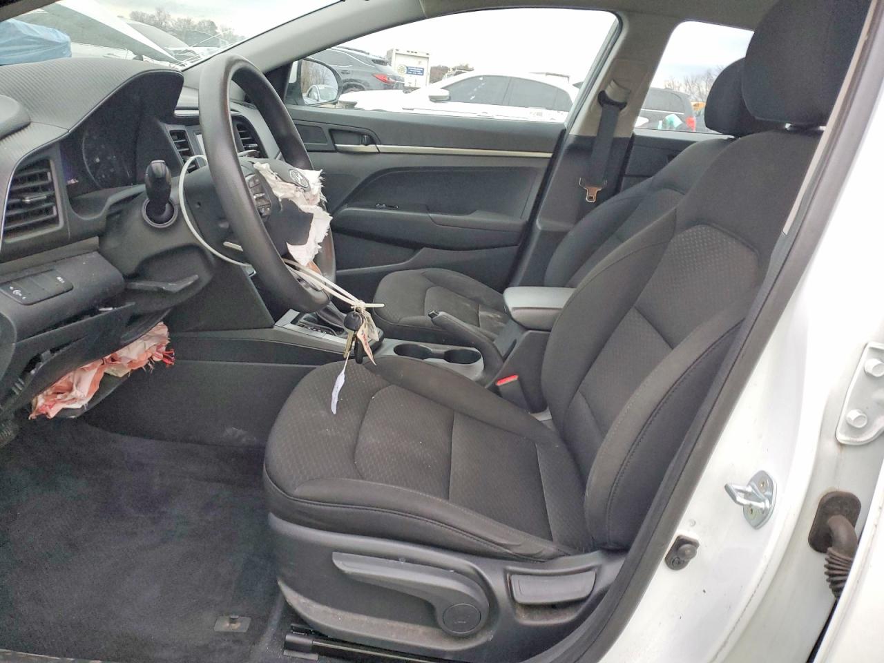 2019 HYUNDAI ELANTRA SE photo 7