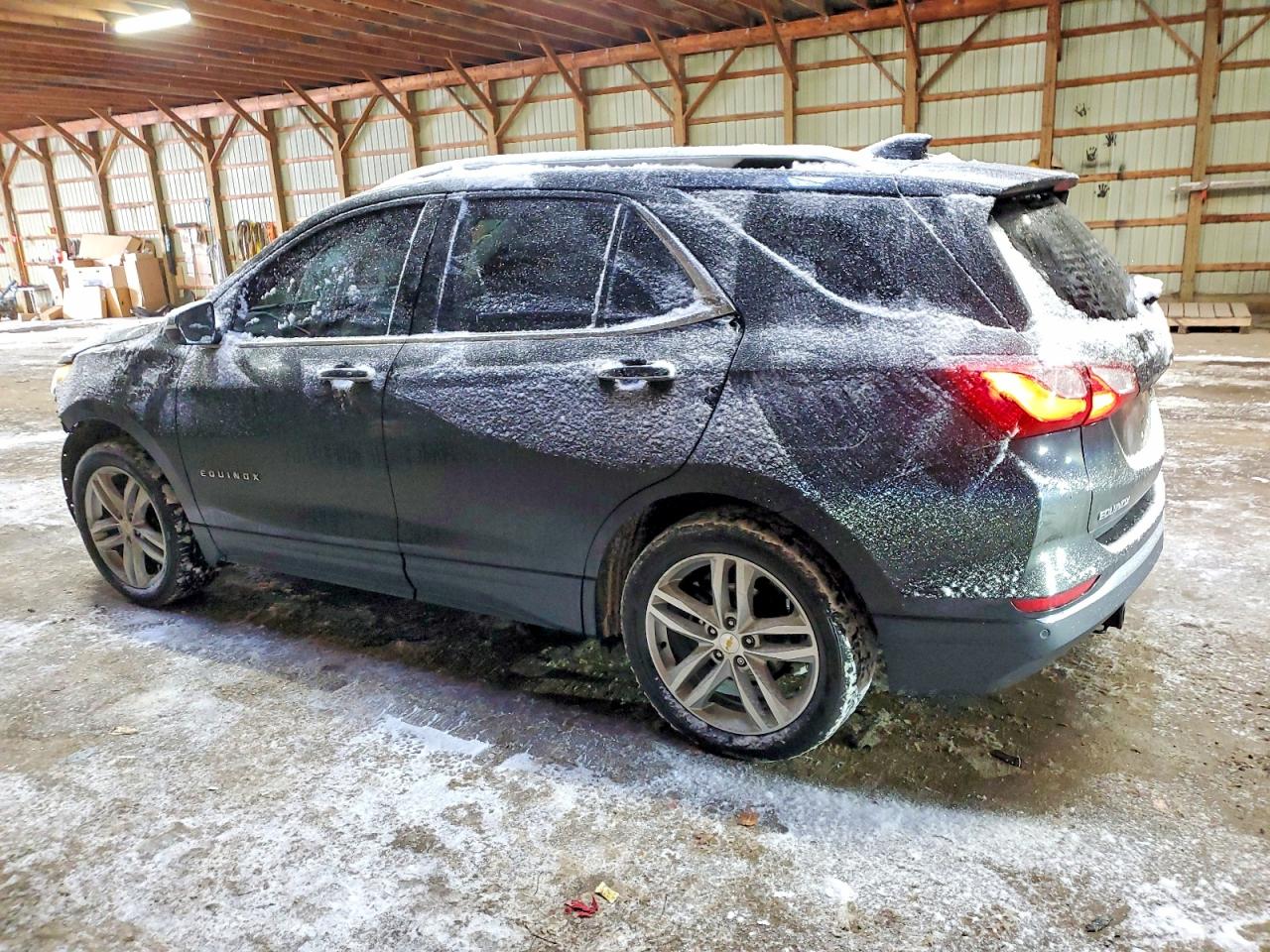 2021 CHEVROLET EQUINOX PREMIER photo 3