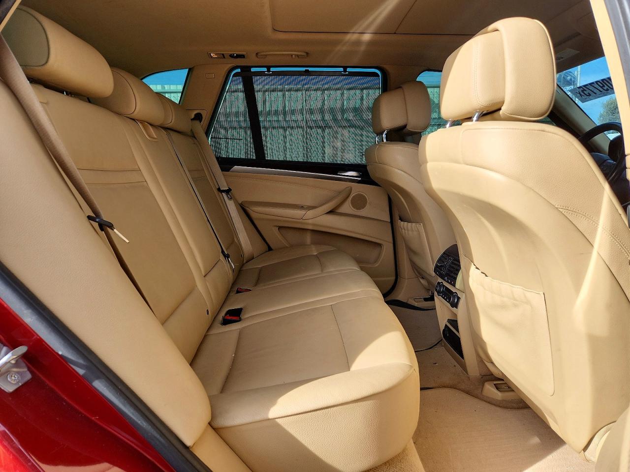 2012 BMW X5 XDRIVE35I photo 11