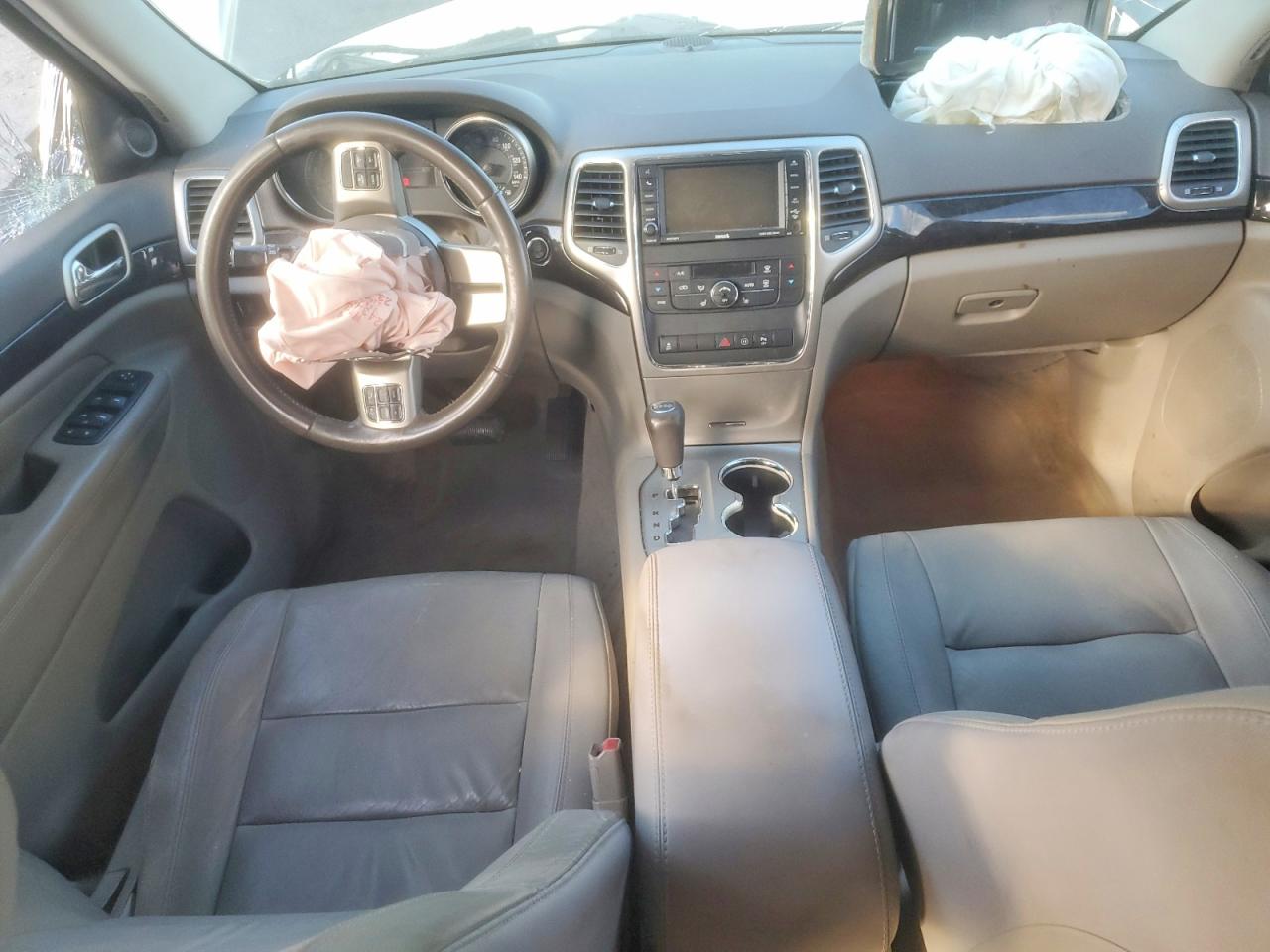 2012 JEEP GRAND CHEROKEE LAREDO photo 8