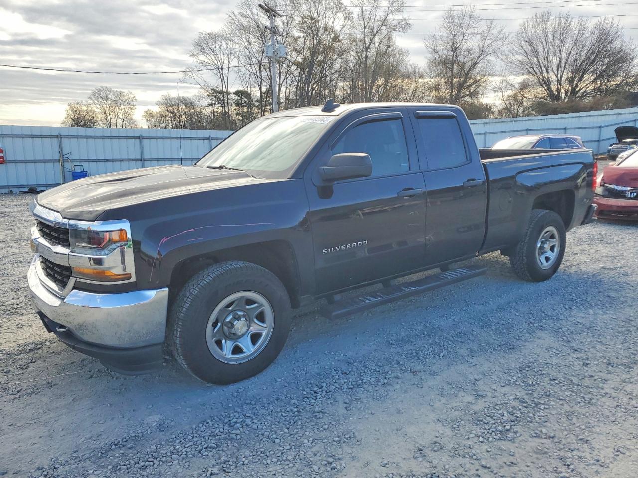 2017 CHEVROLET SILVERADO