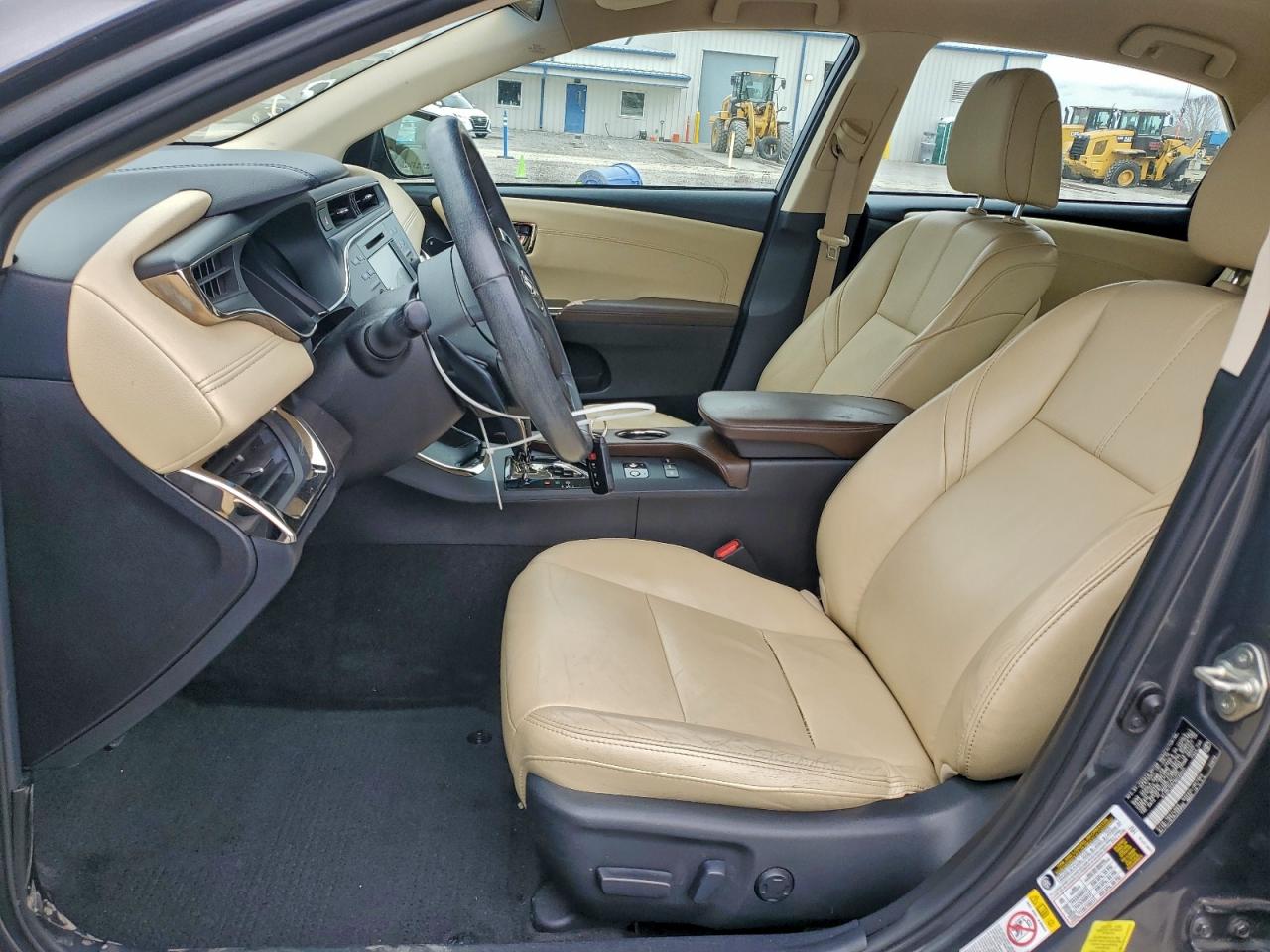 2016 TOYOTA AVALON XLE photo 7