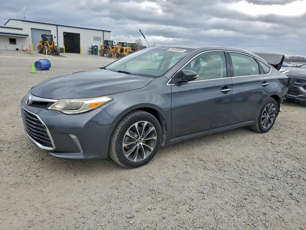 2016 TOYOTA AVALON