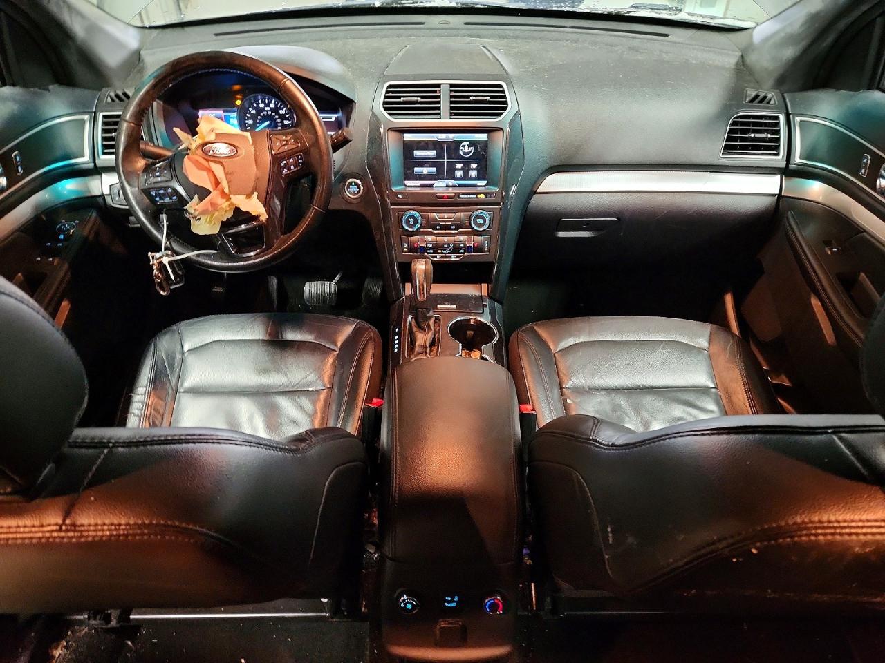 2016 FORD EXPLORER XLT photo 8