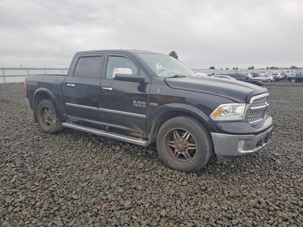 2014 RAM 1500 LARAMIE photo 4