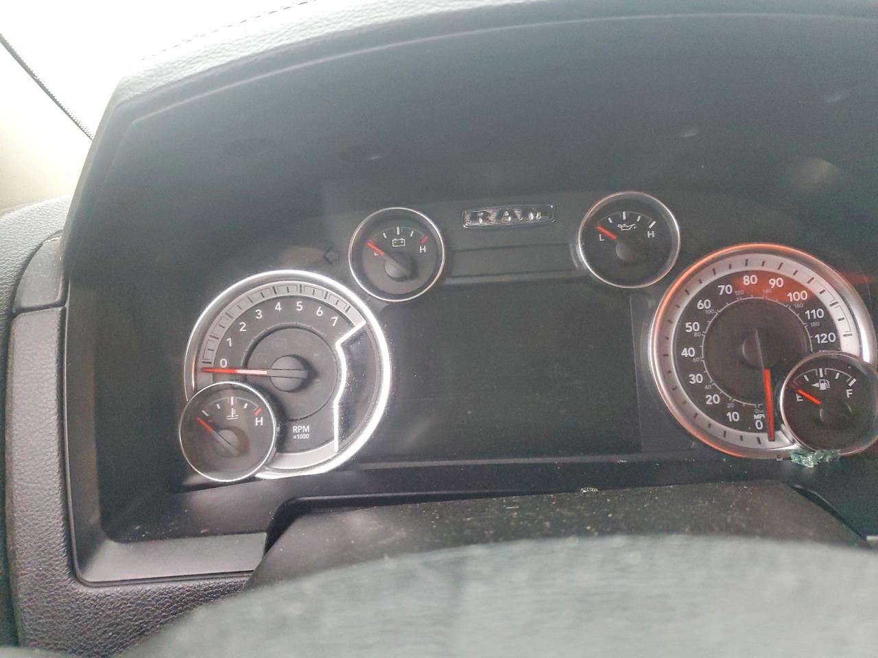 2014 RAM 1500 LARAMIE photo 9