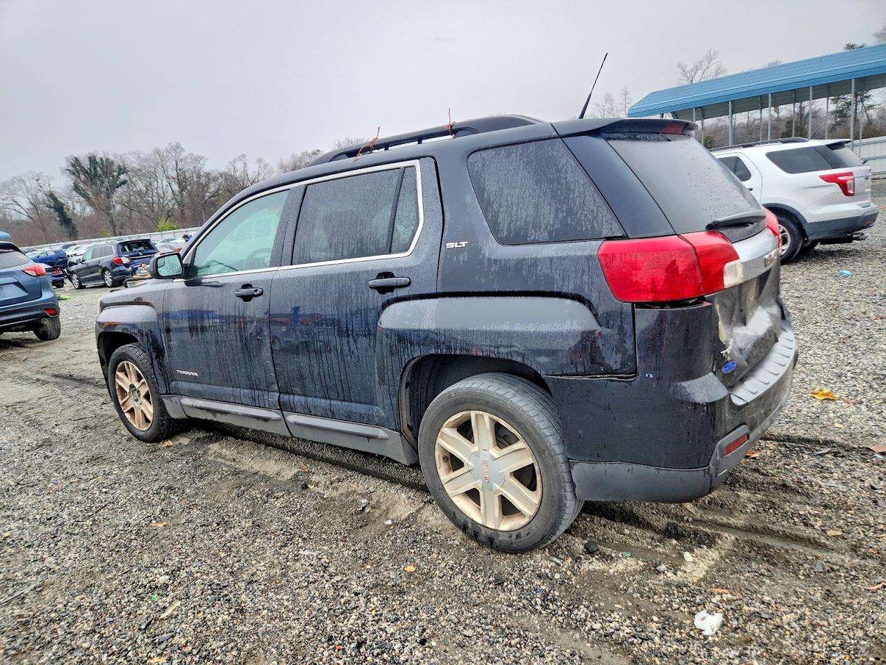 2012 GMC TERRAIN SLT photo 2