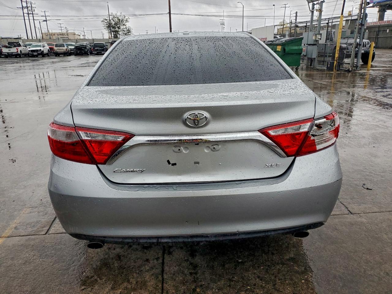 2015 TOYOTA CAMRY XSE photo 6