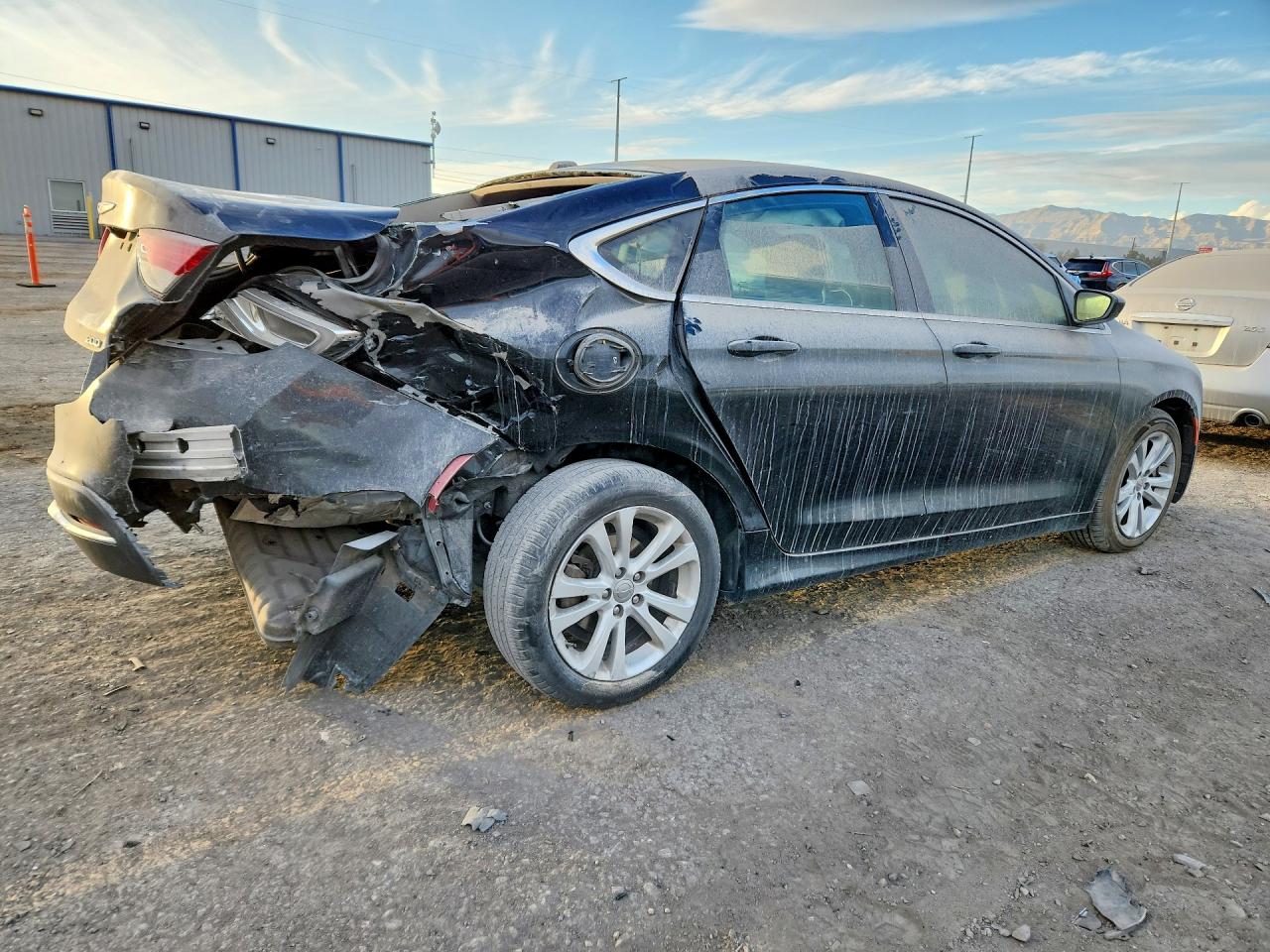 2015 CHRYSLER 200 LIMITED photo 3