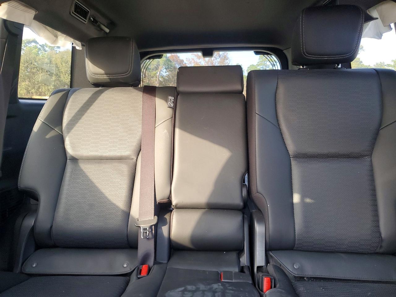 2025 TOYOTA LAND CRUISER BASE photo 10
